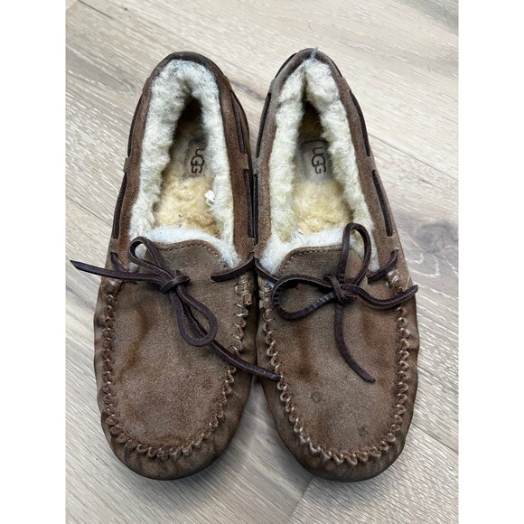 UGG Sheepskin Suede Bootie Moccasins Chestnut Slippers Womens Sz 8 - Picture 2 of 7